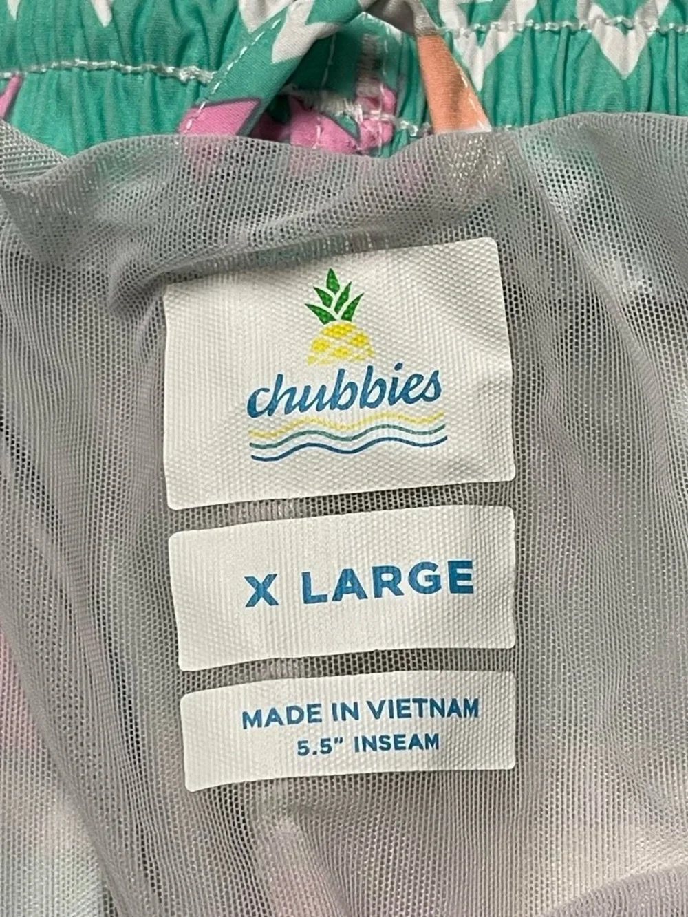 Chubbies Aztec Print Stretch Swim Trunks Men's Size XL 5.5 Inseam Beach Summer